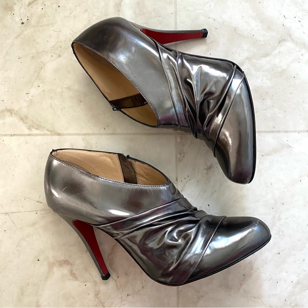 Christian Louboutin D'Orsay Metallic Silver Pleated Leather Pumps Booties 7.5